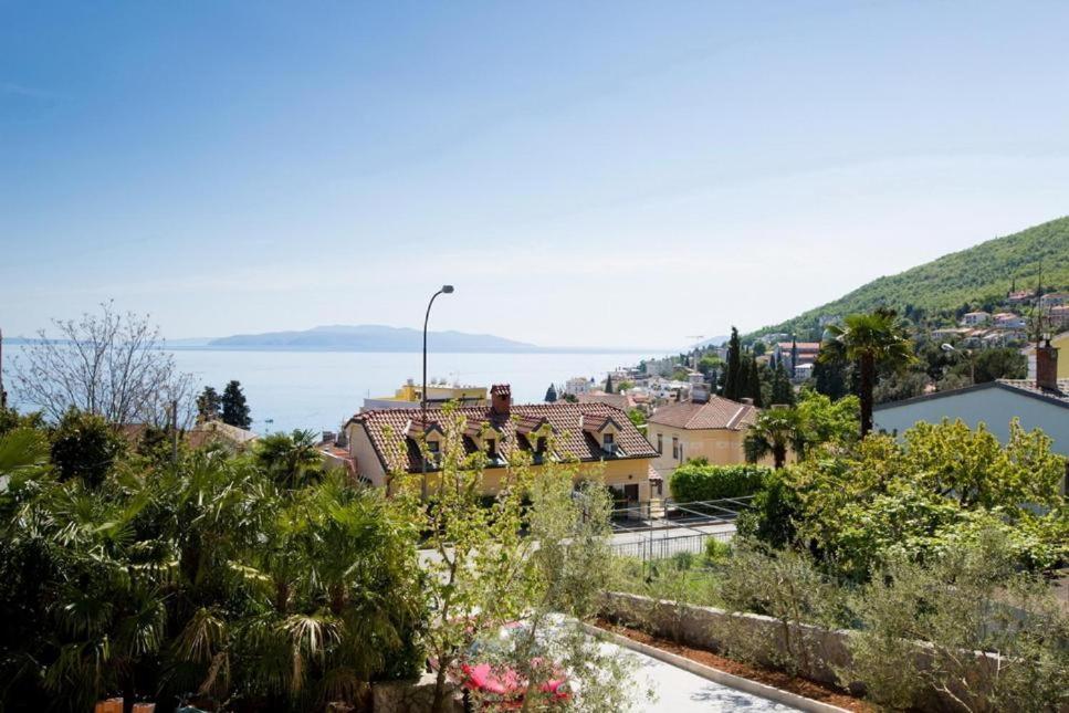 Apartmani Ve-Ro 1 Opatija Eksteriør bilde